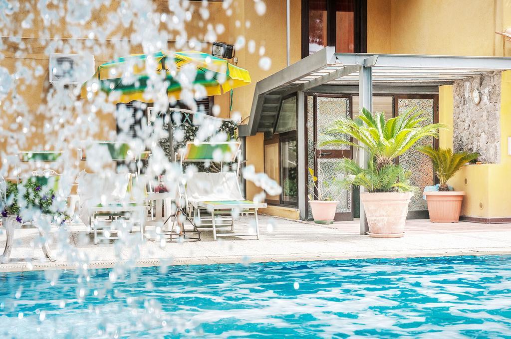Hotel Annabelle Іскія Екстер'єр фото